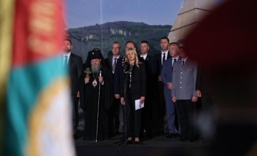 Честванията, посветени на 118 години Независимост, завършиха със заря-проверка