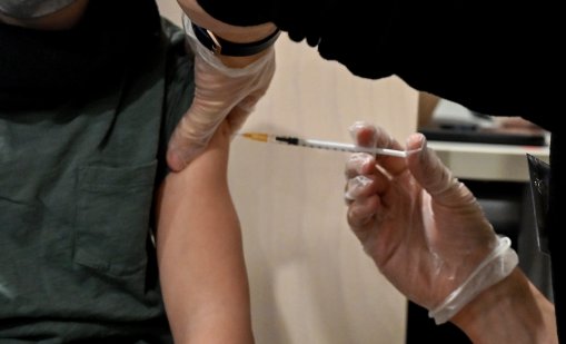 В САЩ намаляват броя на ваксините, препоръчвани за всички деца