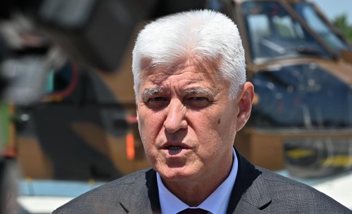Стоянов за инцидента със самолета: Перфектно изпълнена работа на ВВС