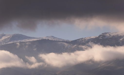 ПСС: Времето в планините е тихо, снежната покривка е оскъдна