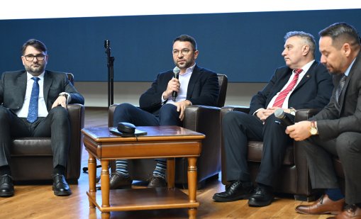 Един от най-успешните българи на Уолстрийт изнесе публична лекция в УНСС 