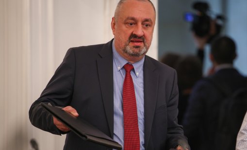 Бивш член на ВСС сред желаещите да оглавят временно НСлС