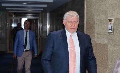 Държавата трудно ще осигури средства за държавни домове за възрастни