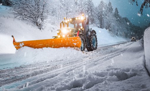Снежни бури в Турция блокираха достъпа до повече от 100 населени места 