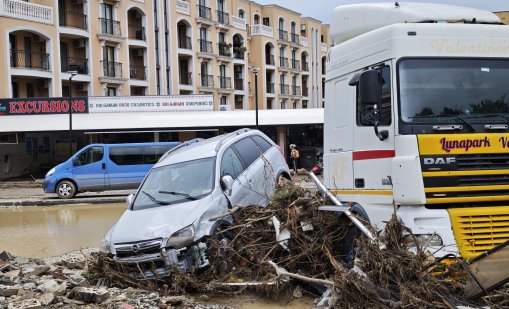 Картината по морето: Застроени са реки и дерета, липсват документи за "Елените"