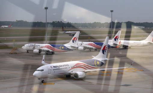 Нов ад в небето над САЩ: Самолети летят на сляпо, изгубили контакт с контролната кула