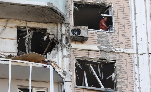 Трима загинали и девет ранени при руски атаки в Източна Украйна