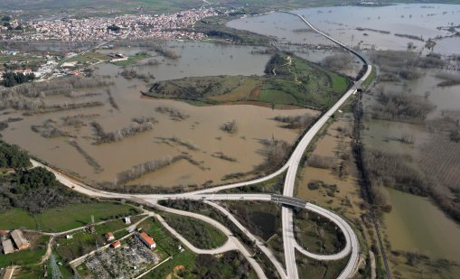 Марица прелива, наводни над 150 хиляди декара обработваема земя в Гърция