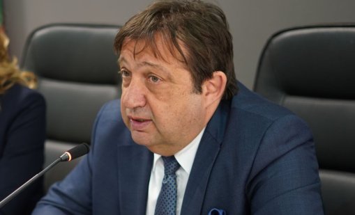 На бизнеса му трябват закони и инфраструктура