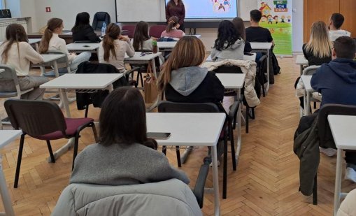 Синдикат: НВО е източник на стрес за учениците и трябва да отпадне