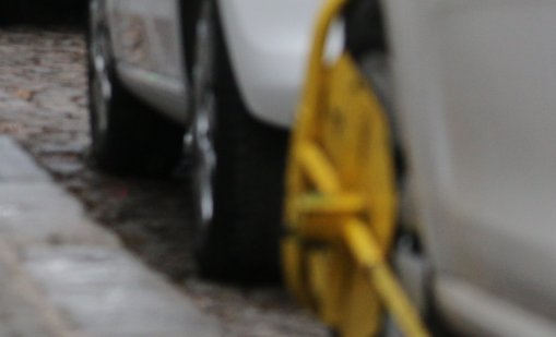 Заради скоба: Биха служител на общинската фирма по паркирането в Монтана