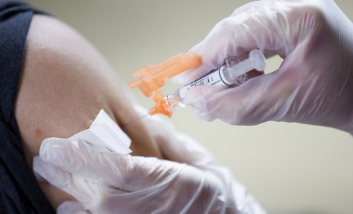 300 000 евро обезщетение за смърт на гъркиня след Covid ваксинация