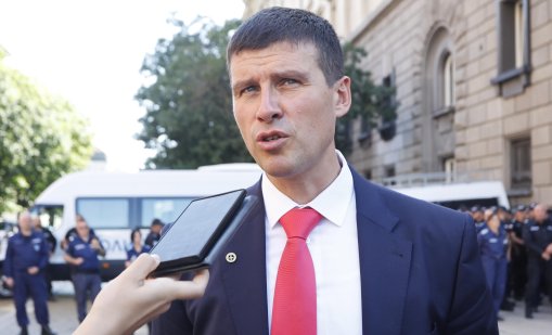 "Величие": Зафиров е официално изпратен в Китай от правителството