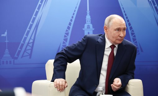 Кремъл е притеснен: Спряха охранителните камери около Путин, за да не ги хакнат от Киев 