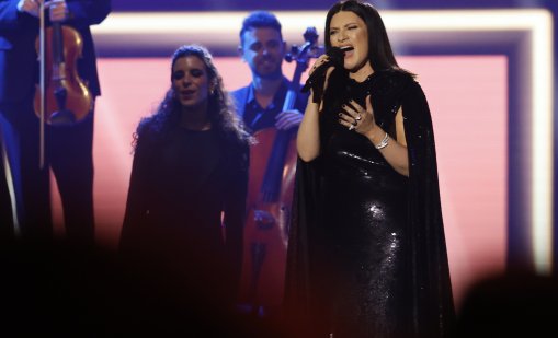 Чичото на италианската певица Лаура Паузини загина при пътен инцидент