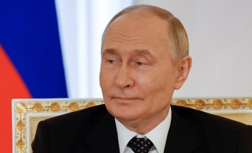 Министър на Путин отправя предупреждение за рецесия