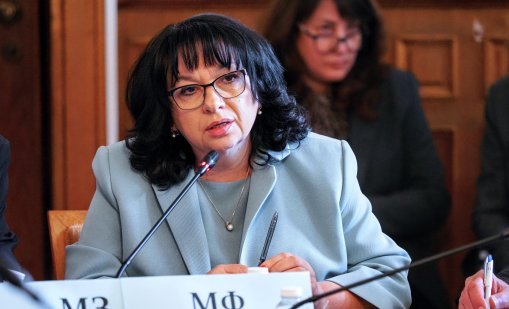Петкова: Радев няма морално право да се нарича президент на европейска България