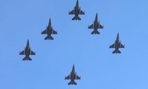 Американски самолети срещу китайски ракети: Тайланд и Камбоджа отново са във война