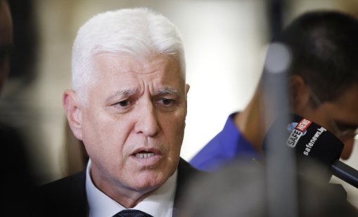 Уволниха подполковник - подозират злоупотреби за стотици милиони в Българската армия