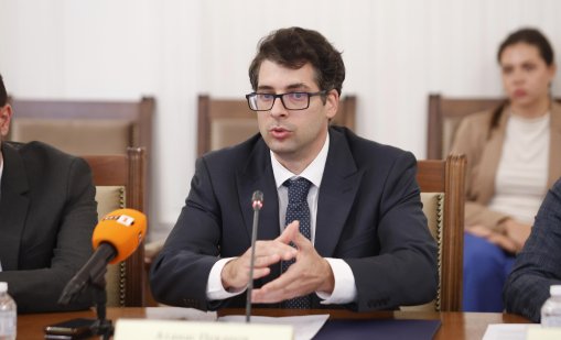 Пеканов: Бюджетният дефицит ще е над 3%