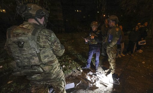 Украински военен е смъртоносно намушкан докато изпълнява задълженията си