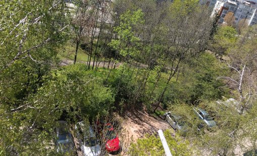 Вашите сигнали: Къде са пейките след COVID, да не красят нечия вила?