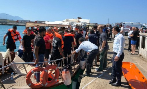 Ферибот се обърна във водите край Кипър, има загинали ВИДЕО