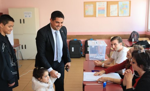 Радостин Василев: Гласуваха разочарованите българи