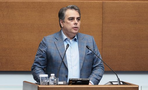 Василев: Мерките са подигравка, българите ще пият по една студена вода