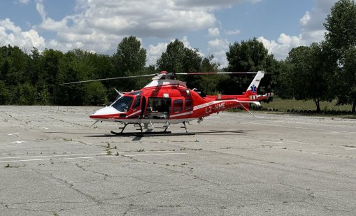 Въздушната линейка помогна на двама туристи в Рила