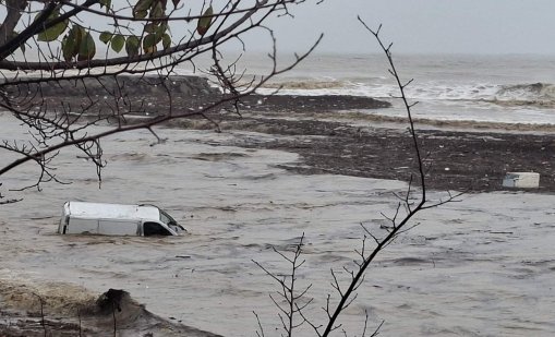 Бедствието е невиждано досега в района на Несебър