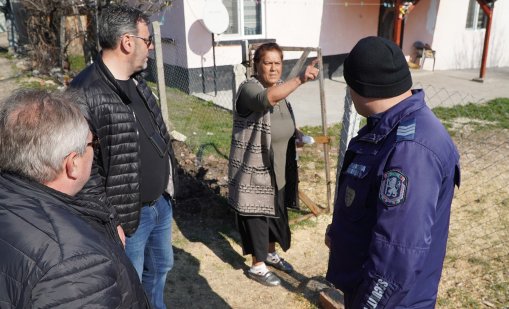 "Република" в Хасково осъмна блокиран заради купения вот 