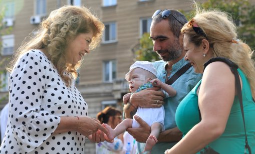  &bdquo;Всеки нов живот заслужава шанс&ldquo;: Йотова с емоционално послание към лекарите от &bdquo;Майчин дом&ldquo;