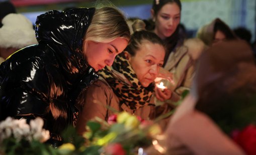 Бдение в Кран Монтана, трудно идентифицират телата на загиналите СНИМКИ