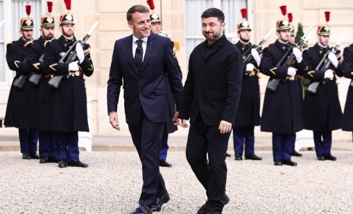 Макрон предупреждава: САЩ може и да предадат Украйна 