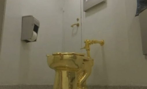 Условна присъда за мъж, участвал в кражбата на златна тоалетна на Острова