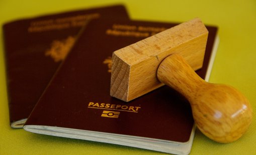 Кои са тримата души в света, които могат да пътуват без паспорт? 