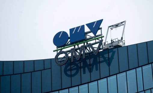 Служител на OMВ е бил разкрит като „руска къртица“