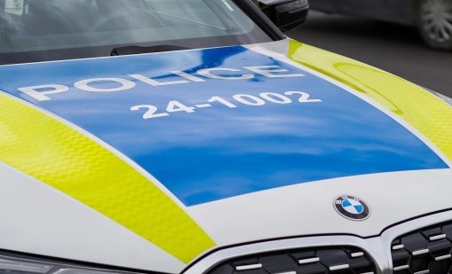 Непълнолетни откраднаха и нанесоха щети на два автомобила в село Мирово
