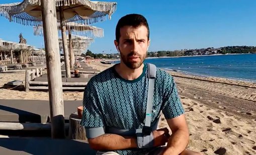 Писателят Георги Блажев е с извадено рамо след инцидент в аквапарк 