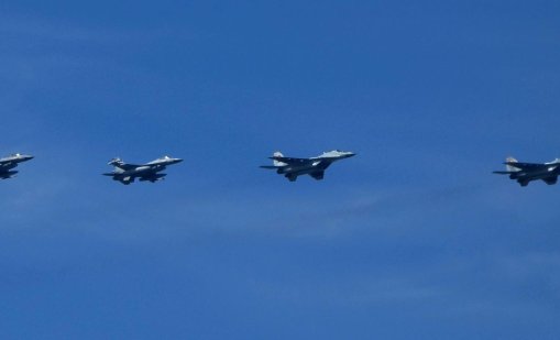 Български и гръцки и самолети оттренираха усилването на охраната по въздух