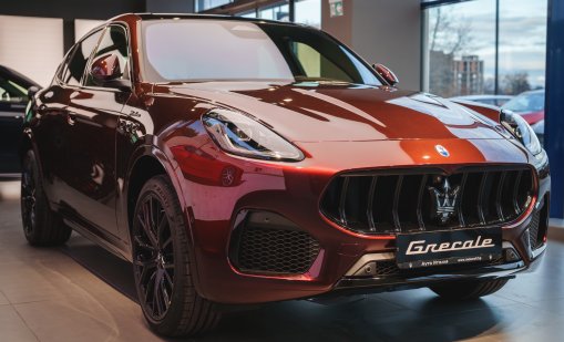 Единственият за България Maserati Grecale Tributo Il Bruciato бе представен и продаден