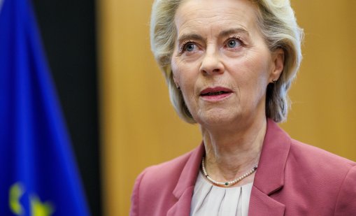 Урсула фон дер Лайен отказва да отговаря на въпроси за COVID-ваксините