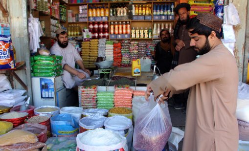 Иран забрани износа на храни от днес заради войната