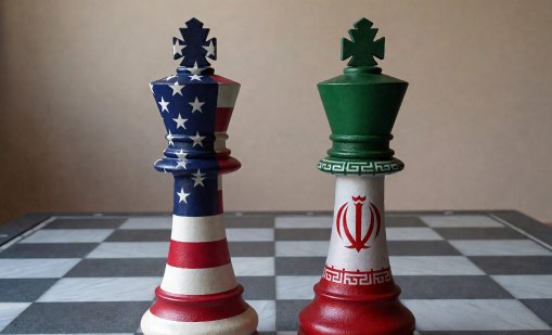 Войната в Иран носи страх за България, но не и риск за българина