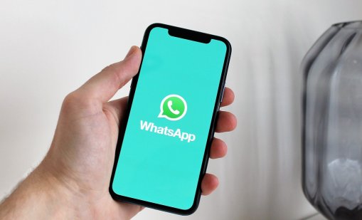 Русия блокира разговори през WhatsApp и Telegram, затяга контрола си върху интернет