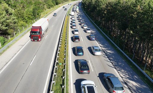 Украински влекач с износени гуми бе спрян от движение на АМ "Тракия" 