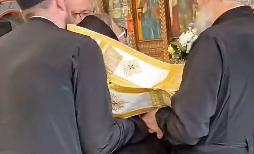 Спасиха ли с екзорсизъм обсебена жена в храм в Шумен? ВИДЕО