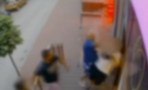 Мъж удари момче с камък в лицето, има счупени лицеви кости