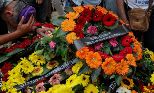 „Хамас“ предаде ковчег с тленните останки на заложник от Газа